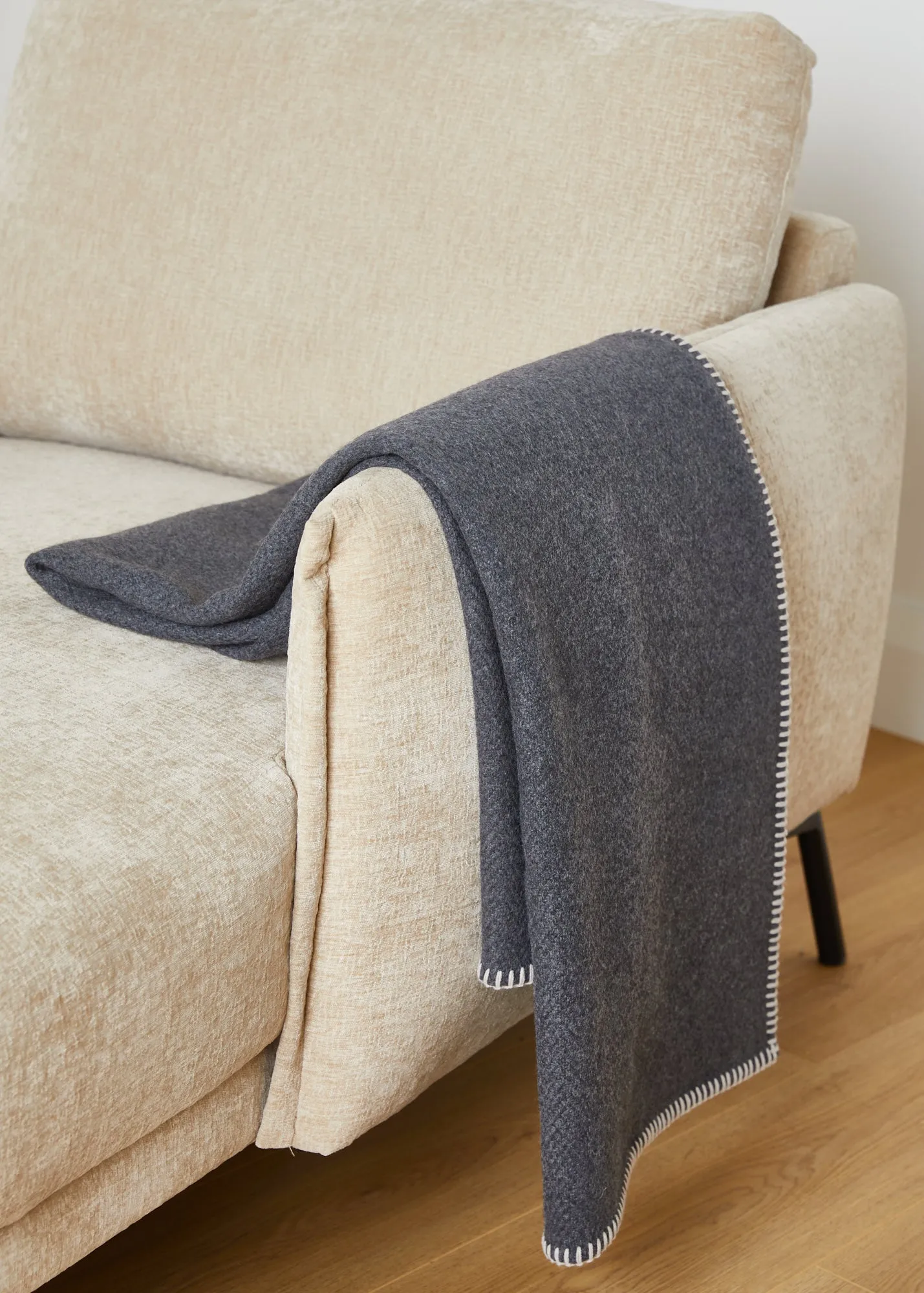 Foxford Oatmeal Blanket Stitch Cashmere Blend Throw